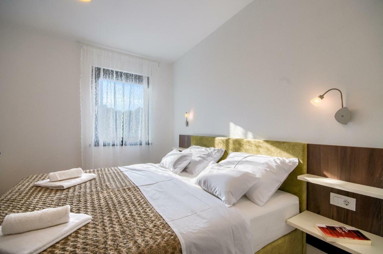 Rooms K&T sea side luxury Pula Extérieur photo