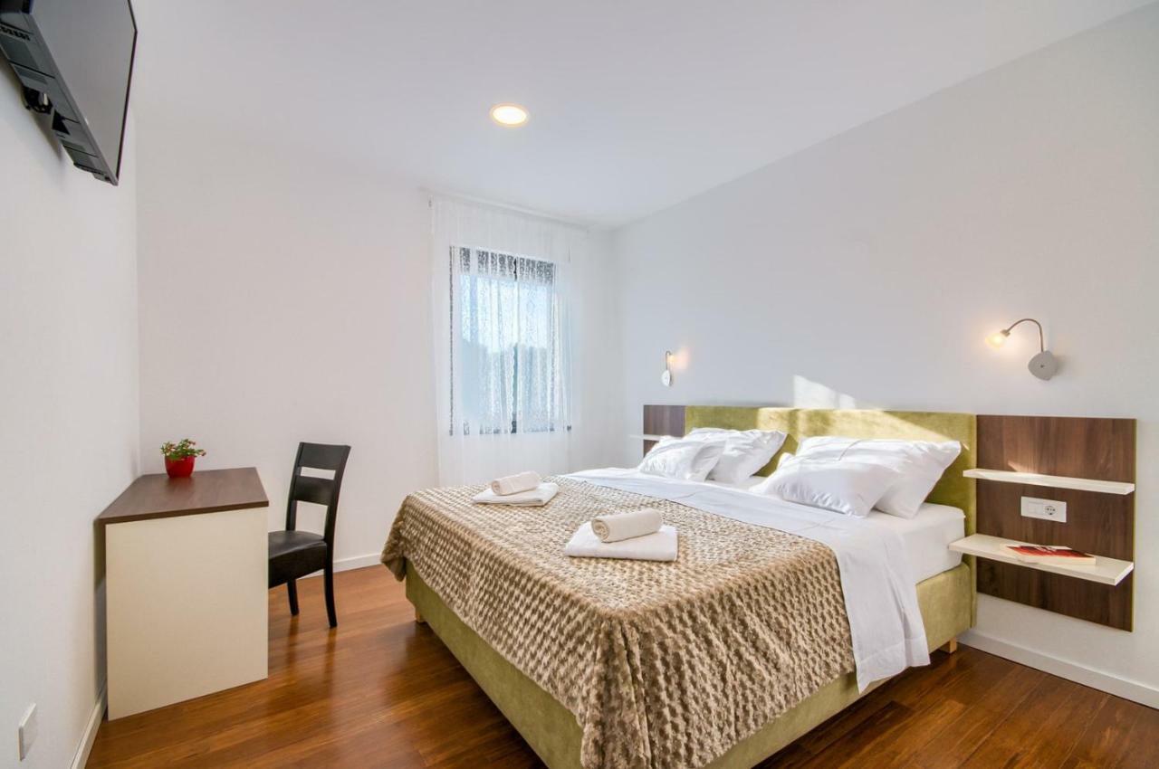 Rooms K&T sea side luxury Pula Extérieur photo
