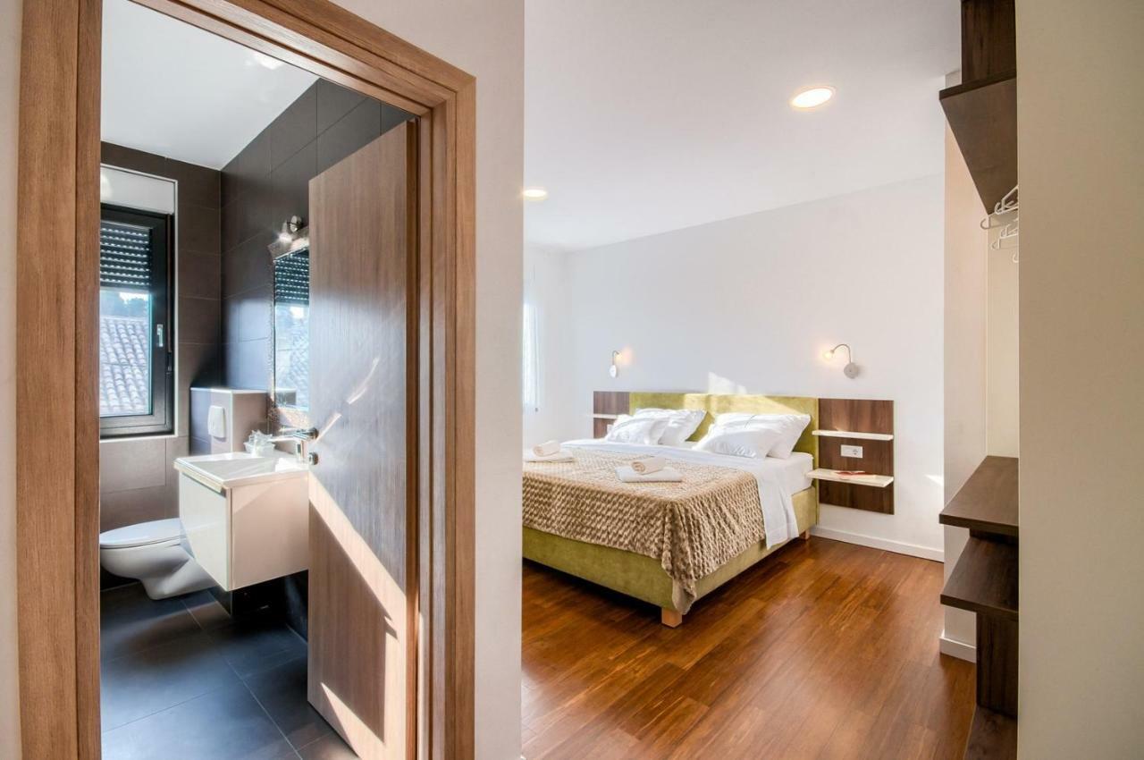 Rooms K&T sea side luxury Pula Extérieur photo